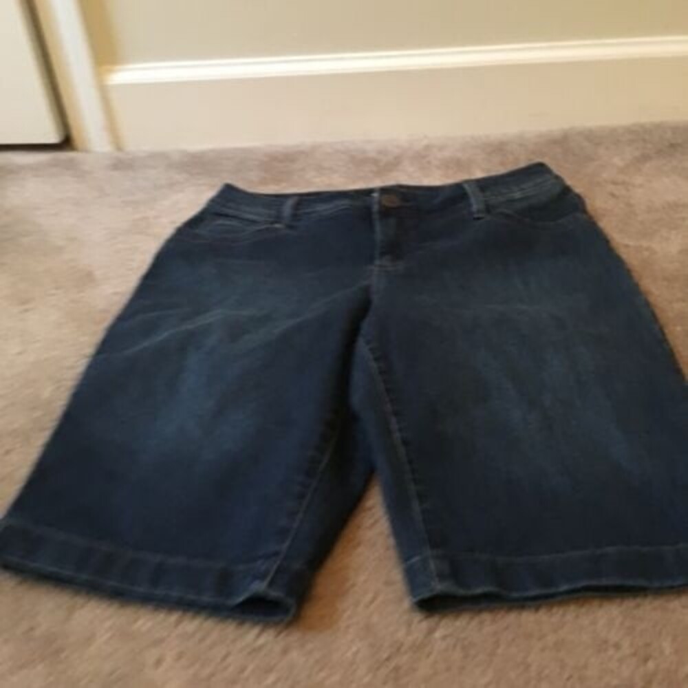 Nine West Women's Denim Jean Shorts Blue Size 6